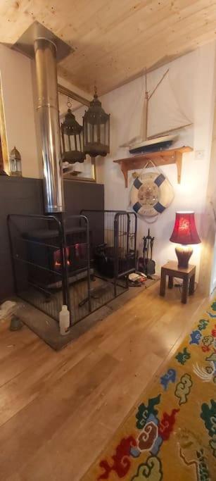 Captain Tom'S. A Cosy Wee House In Lochinver . ロッキンヴァー エクステリア 写真
